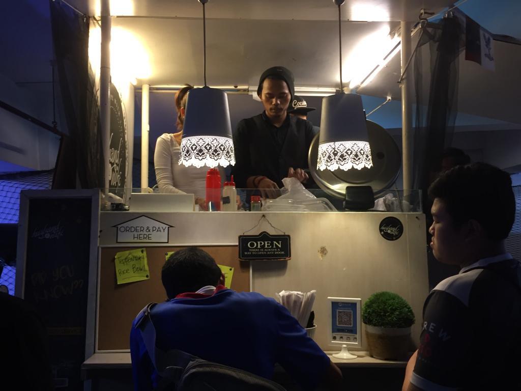Deretan Keseruan Nobar Liga Inggris Pekan Ke-6, City Menang Telak dan MU Tumbang!