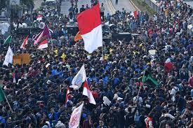 &#91;HOT&#93; &quot;Sampai sekarang ini mahasiswa masih demo dengan disahkannya Revisi UU KPK&quot;