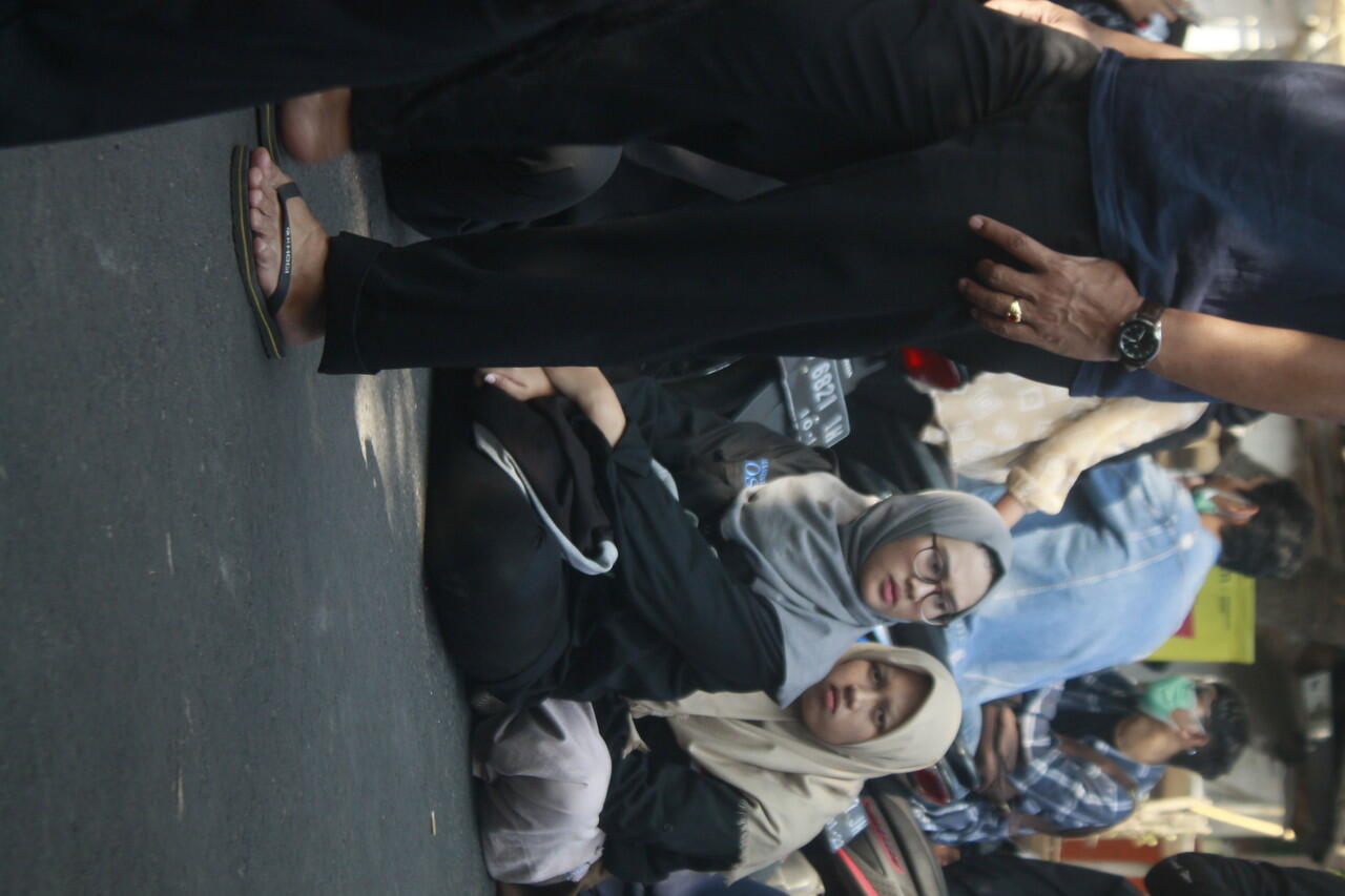 Ini Dia Aksi Para Sista Dalam Gejayan Memanggil 