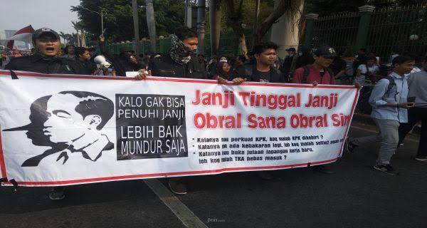 Mahasiswa Unjuk Gigi !! Apakah Kartu Merah Untuk Jokowi ?