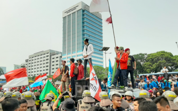 Pak Jokowi Harus Hati-hati, Demo Mahasiswa di Mana-Mana Ini Ngeri-ngeri Sedap