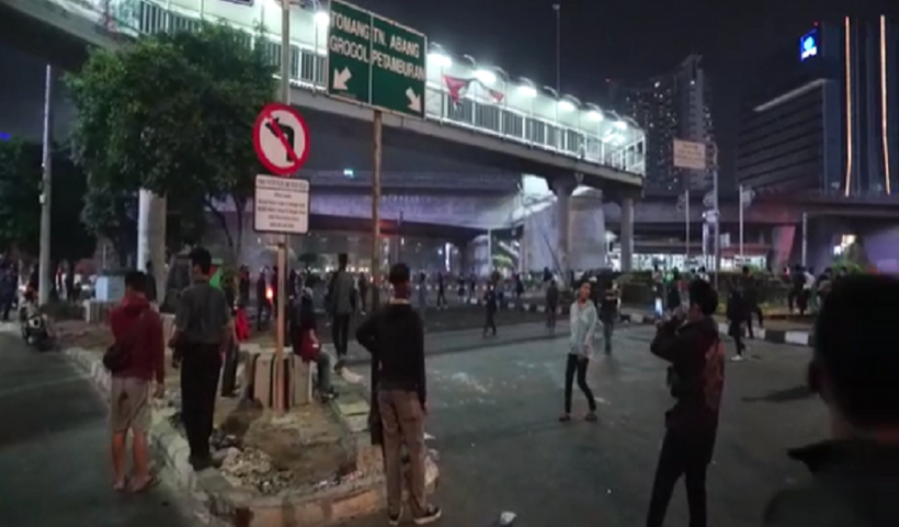 Perusuh dalam Unjuk Rasa di Depan Gedung DPR Bukan Mahasiswa