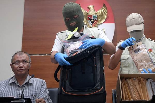 Revisi UU KPK Membuat Koruptor Pesta