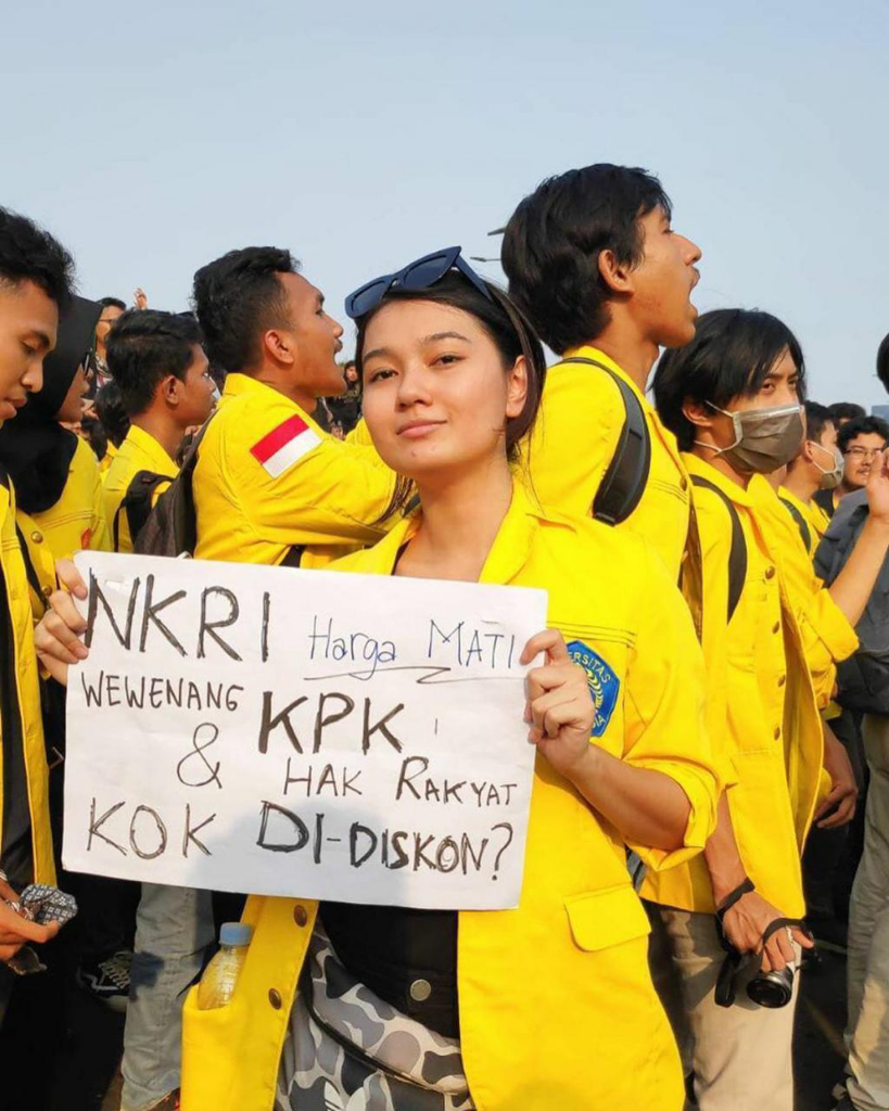 KUHP Buatan Belanda Emang Butuh Revisi !! Kok Di Demo ?