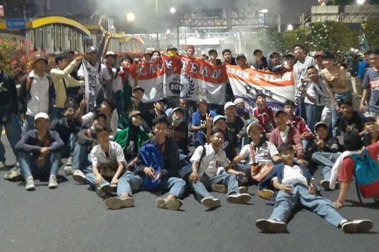 Viral Anak STM Ikut Demo di Depan Gedung DPR, Ini Faktanya!