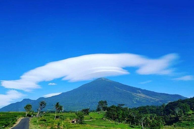 Dapat Bisikan Gendorowo Kuburan Kuda Gunung Ciremai