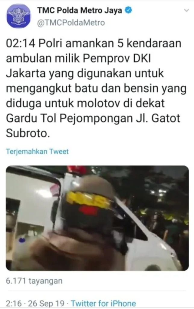 Polisi Hapus Tweet yang Tuduh Ambulans DKI Bawa Batu