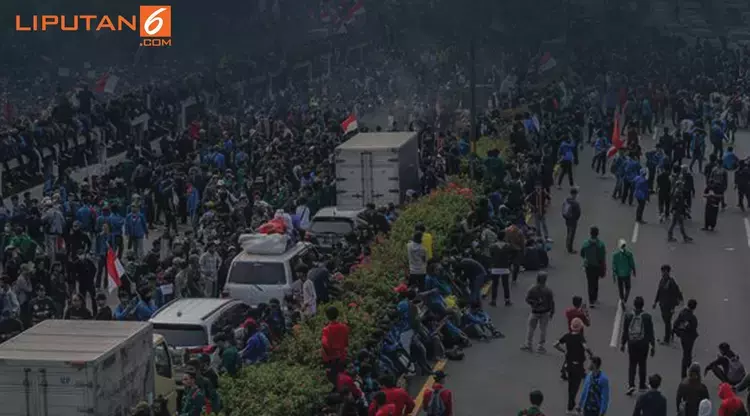 Menanti Dialog Damai Redam Demo Mahasiswa