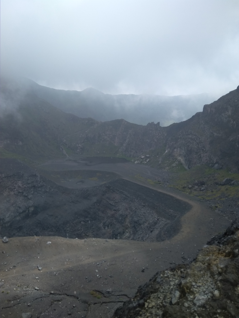 Mendaki Bukit Kaba Memberikan Sensasi Tersendiri