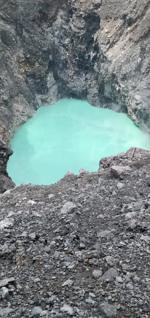 Mendaki Bukit Kaba Memberikan Sensasi Tersendiri