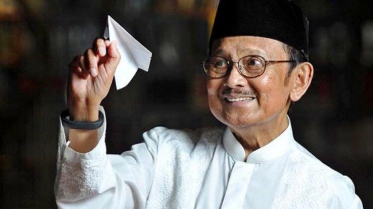 Belajar dari Habibie, Nikah Jangan Tunggu Sukses!