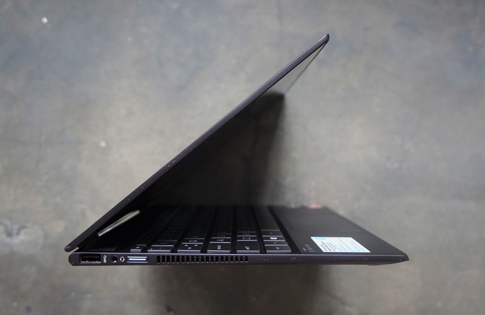 Review Laptop Ultrathin Terbaru yang Kecil-Kecil Cabe Rawit!