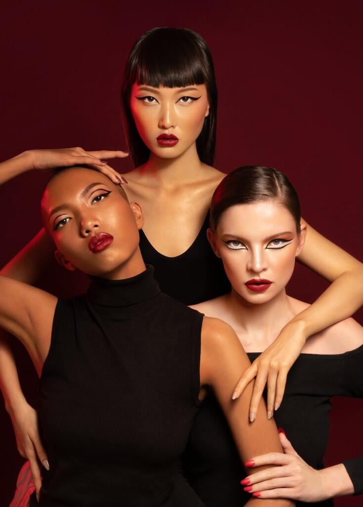 Tentukan Tampilan Makeupmu Sendiri
