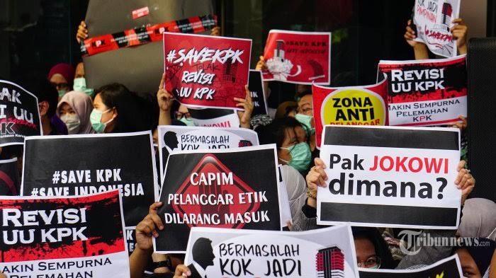 Ini Penjelasan Tentang Kelemahan KPK Di UU Baru, Yang Membuat Banyak Orang Berdemo