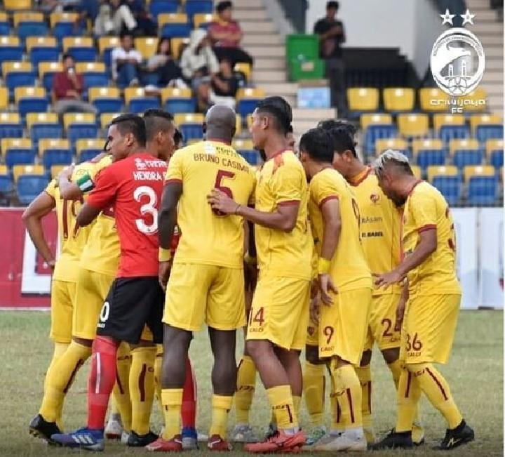 Tolong Jangan Jadikan Sepak Bola Sebagai Batu Loncatan Politik