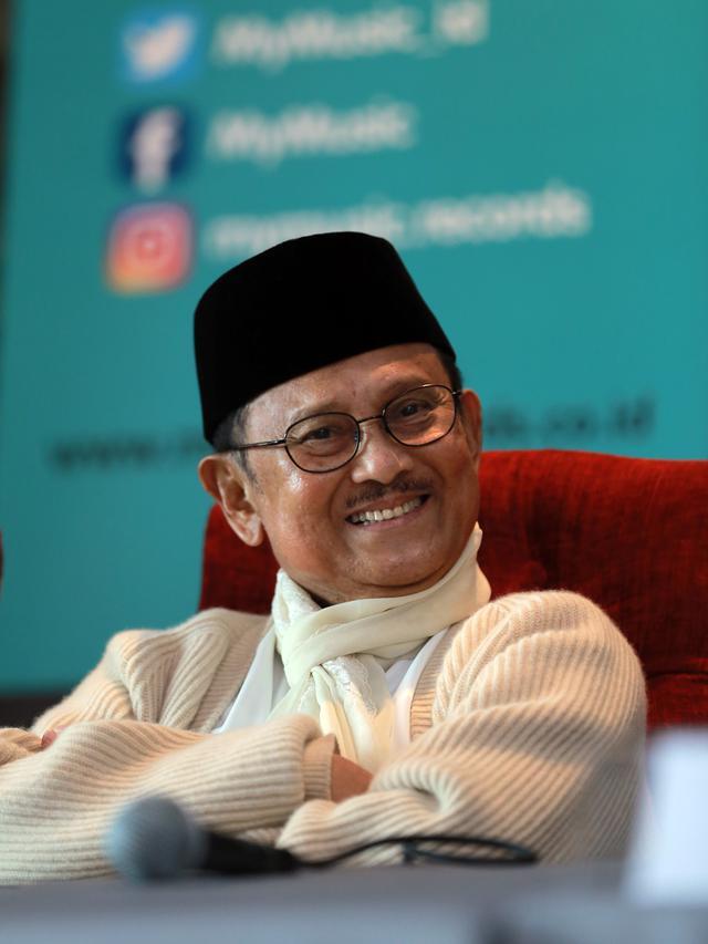 Prestasi BJ Habibie Yang membanggakan Dan diakui Dunia! 