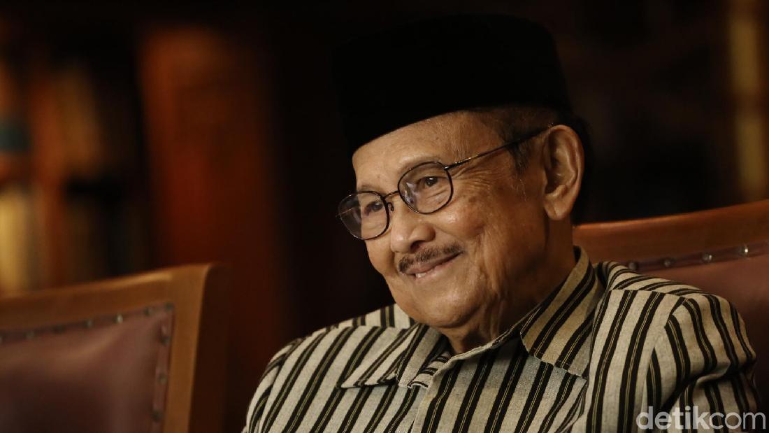 Sikap Yang Perlu kita Teladani Dari Eyang Habibie
