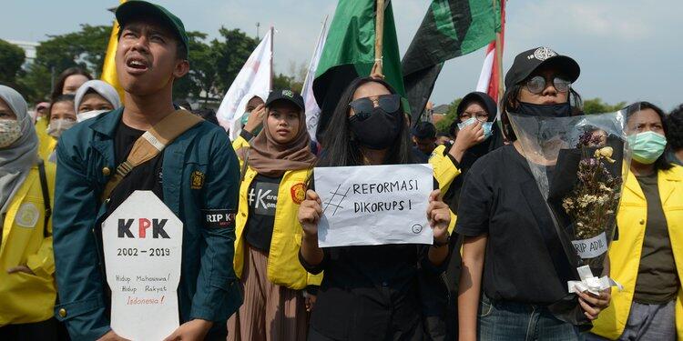 Suara dari Rakyat : "Jangan Lemahkan KPK"