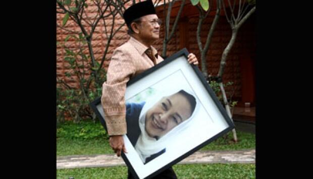 Poin Penting Cinta Sejati Habibie dan Ainun Bagi Saya
