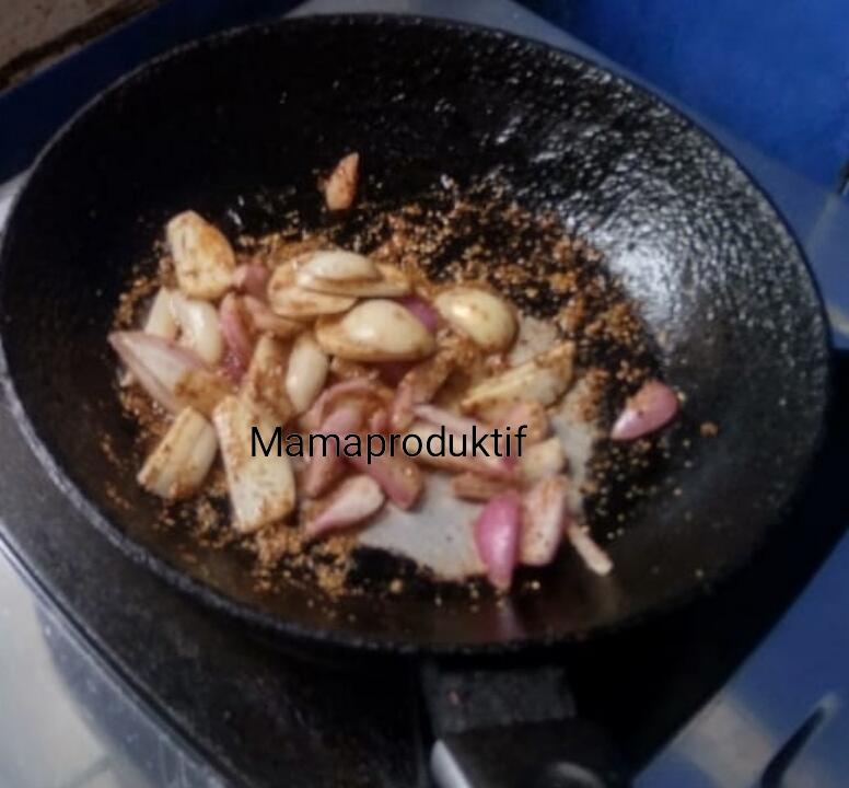 Kata Siapa Masak Soto Semarang Susah? Berikut Resepnya