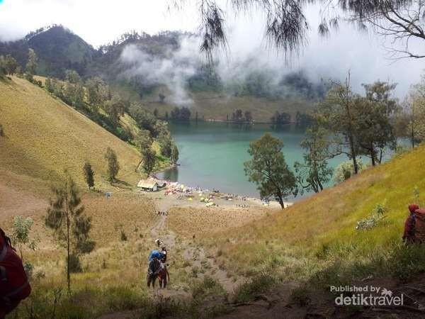 Pendakian Gunung Semeru: Kubuka Mata Batinku Demi Kau