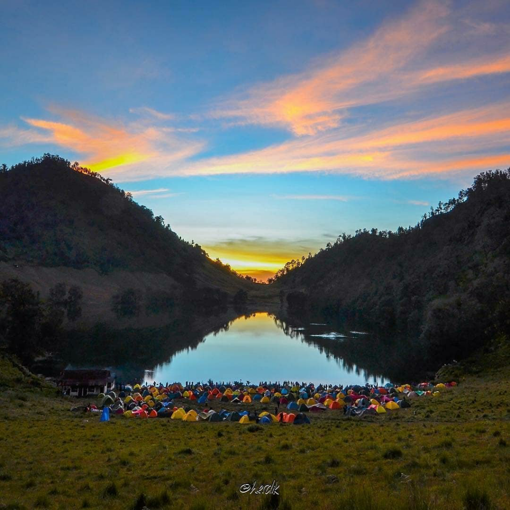 Pengalaman Horor di Gunung Semeru, Nyawa Taruhannya!