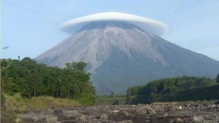 Pengalaman Horor di Gunung Semeru, Nyawa Taruhannya!