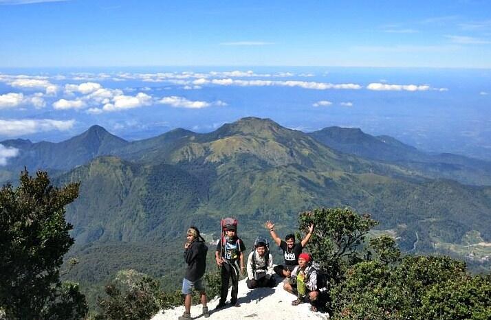 Dilempar Batu Oleh Penunggu Gunung Lawu