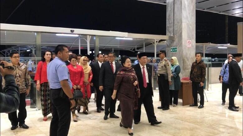 Megawati Hadiri Pelantikan Puan Jadi Ketua DPR