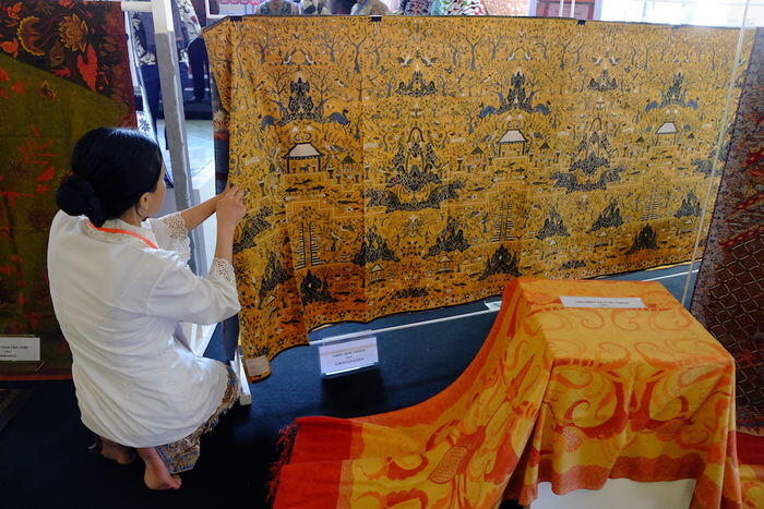 Batik Indonesia harus berjaya di dunia