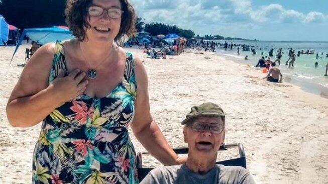 Kakek Umur 93 Tahun Yang Baru Pertama Kali Ke Pantai!