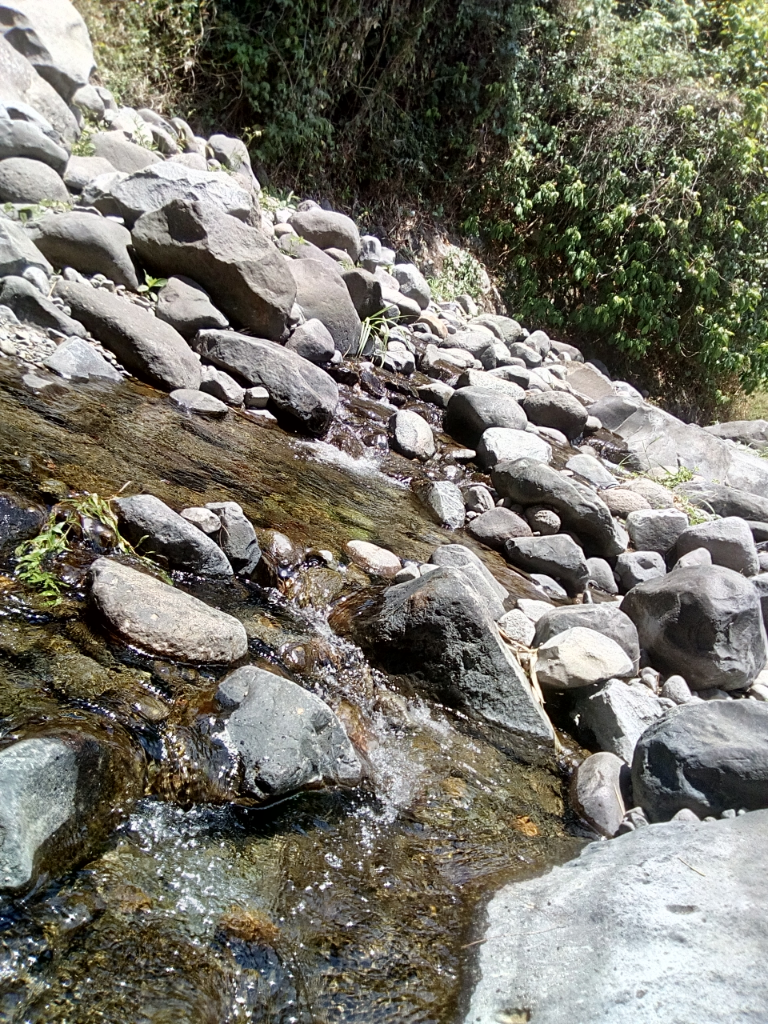 Berlibur Ke Air Terjun Roro Kuning Di Nganjuk