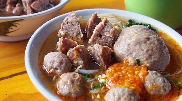 Ada Kaki Tikus Di Dalam Bakso?