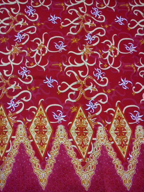Dibalik Hari Batik Nasional dan 5 Buah Batik Paling Cantik di Indonesia