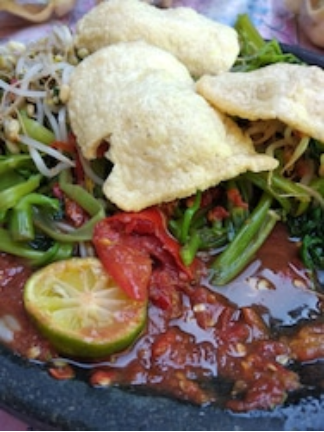 15 Sayuran Rebus Ini Paling Mantap Dicocol dengan Sambal Gula. Mana Favorit Agan?