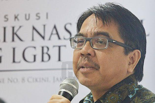 APALAH ARTI PANCASILA DAN BHINEKA TUNGGAL IKA?