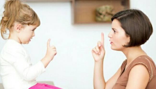 Tanpa Di Sadari, 5 Perilaku Buruk Anak Ini Karena Mereka Meniru Orang Tuanya
