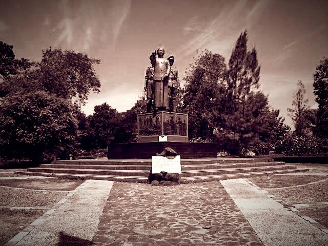 Perjalanan Kembali Part 2 - Dan Dia Melintas