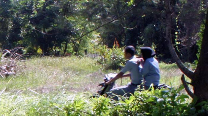 Berduaan di Tempat Sepi, Yakin Cuman Berduaan?