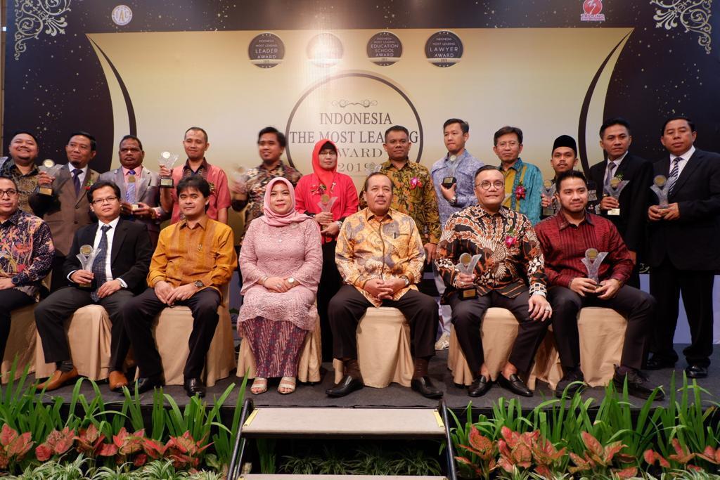 Raih Most Leading Award 2019, Togar Situmorang: Yesus is Good, I am Blassed