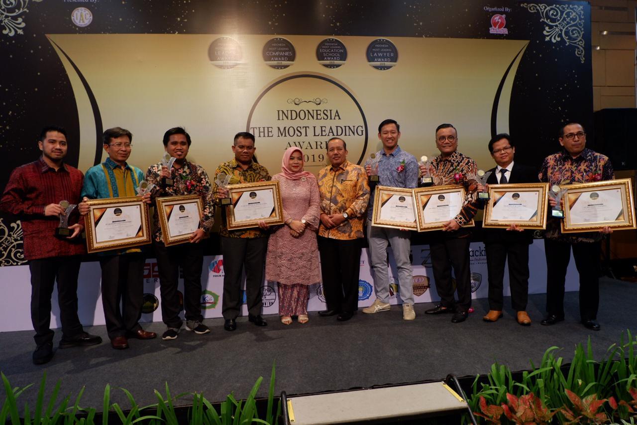 Raih Most Leading Award 2019, Togar Situmorang: Yesus is Good, I am Blassed