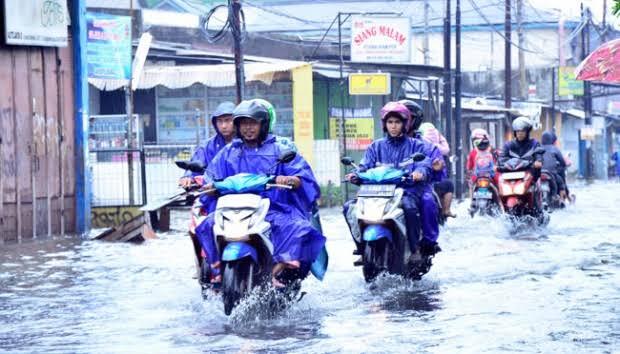 Permulaan Musim Hujan, Berkendara (Apa yang Dipersiapkan?)