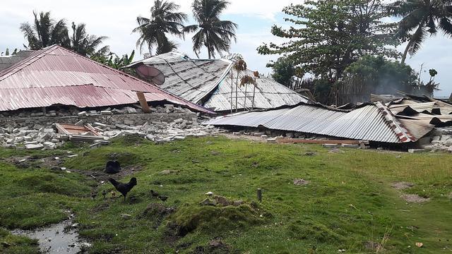 Dipengaruhi Hoax, Pengungsi Gempa Ambon Naik Hingga 135 Ribu Orang