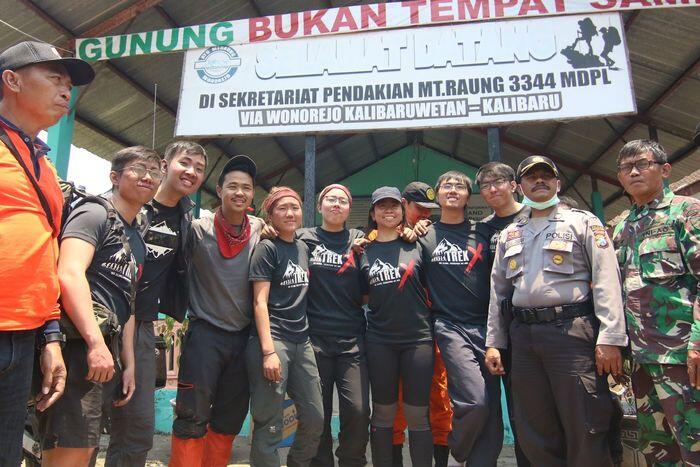 13 Pendaki Gunung Raung selamat dari kebakaran hutan