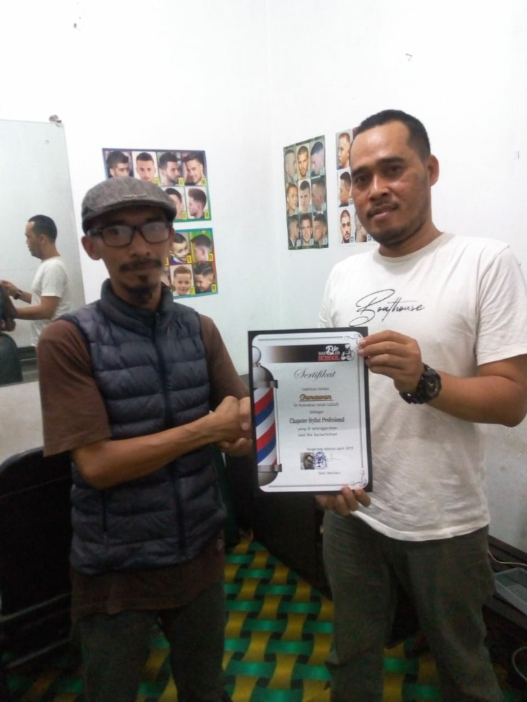 Butuh Modal Usaha Barbershop