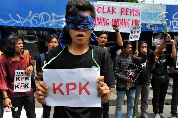 LSI: 76,3 persen responden setuju Perppu KPK