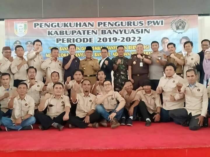 Kapolres Banyuasin AKBP Danny A. Sianipar Hadiri Pelantikan Pengurus PWI Banyuasin