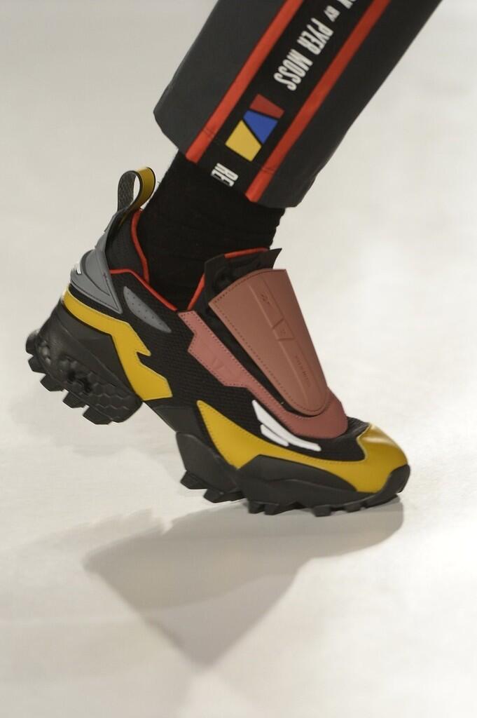 Deretan Sepatu Di Fashion Week Spring/Summer 2020 yang Akan Jadi Trend Tahun Depan!
