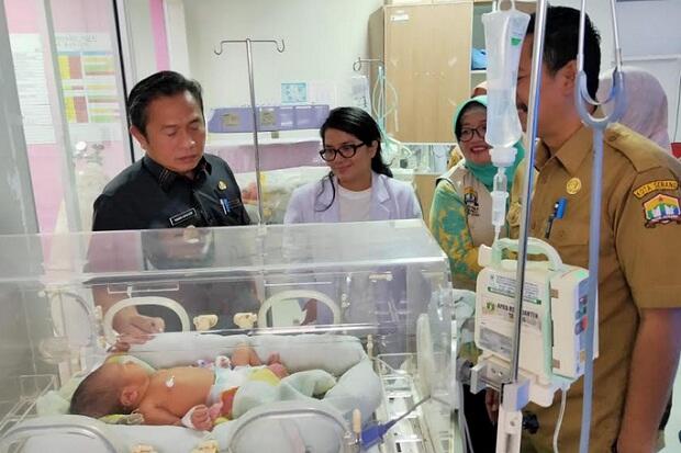 70 Warga Berebut Adopsi Bayi yang Dibuang di Tempat Sampah