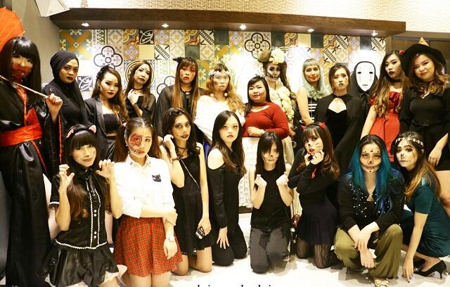 Beberapa Tradisi Yang Biasa Mengiringi Perayaan Halloween, Serem Gan/Sist!